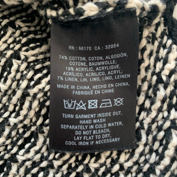 Black and white knit short sleeved top - Picture 7 of 8